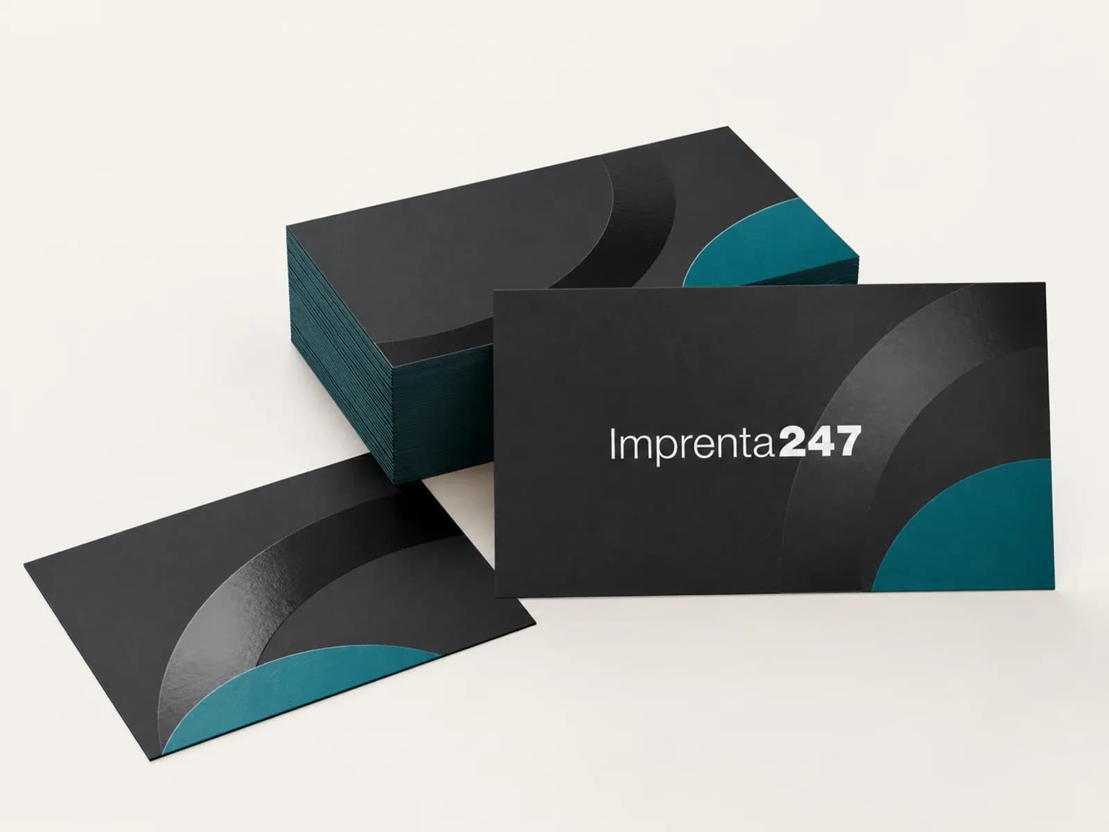 Tarjetas de presentación con la marca Imprenta247